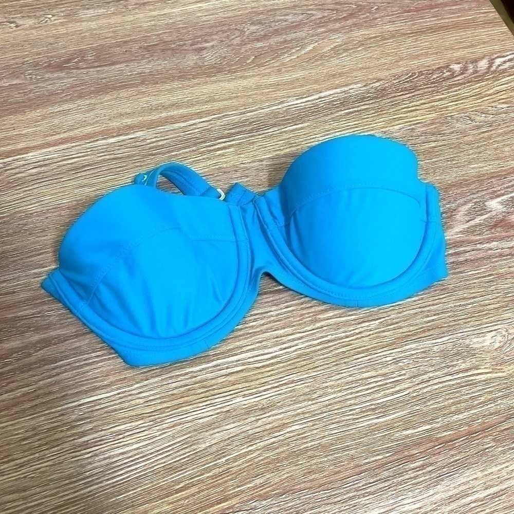 FOREVER 21 Blue Bikini Top